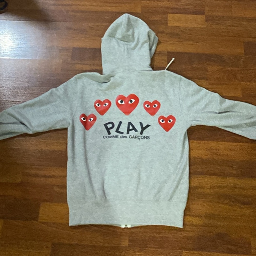 Comme des Garcons Gray and Red Sweatshirt with Heart Graphics